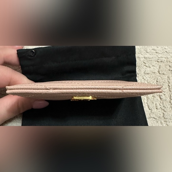 CASSANDRE MATELASSÉ CARD CASE IN GRAIN DE POUDRE LEATHER - Picture 5 of 14